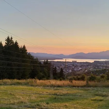 Old Town Apartment, Free Parking Apartament